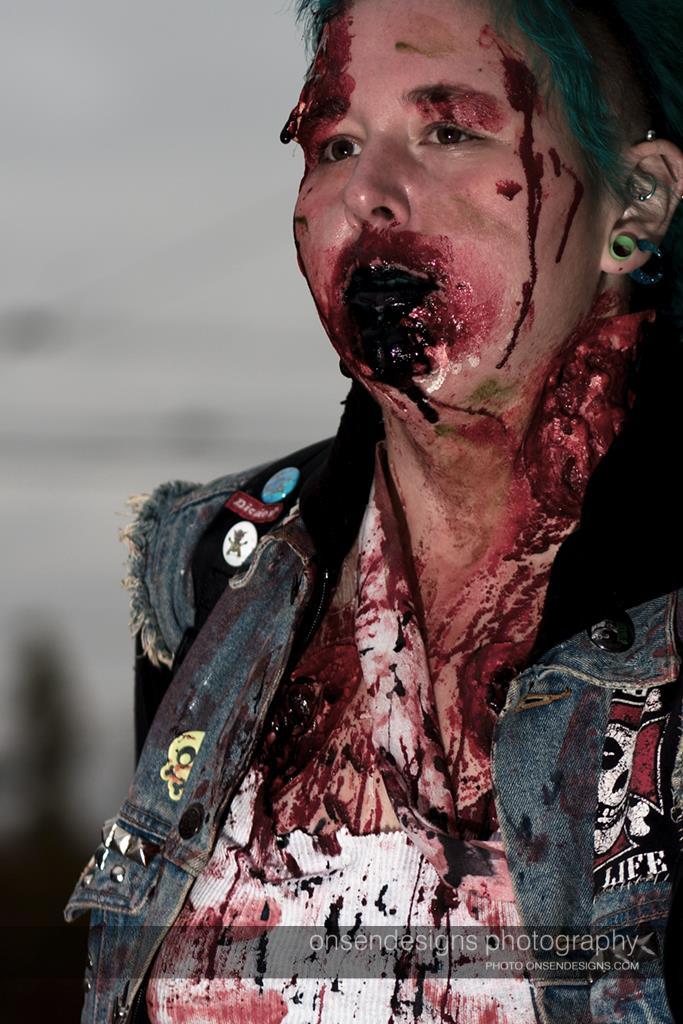 Proof-Zombie_Walk_Toronto-2011-036