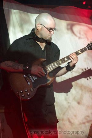 Proof-Johnny_Hollow-2010-06-06-22-29-56