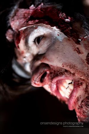 Proof-Zombie_Walk_Toronto-2011-029