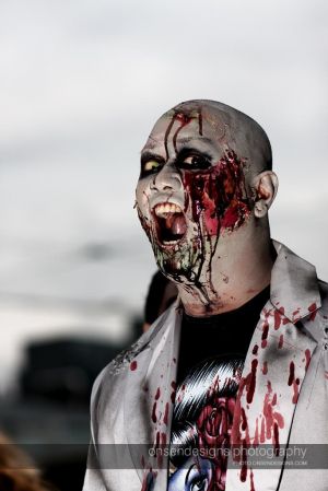 Proof-Zombie_Walk_Toronto-2011-031